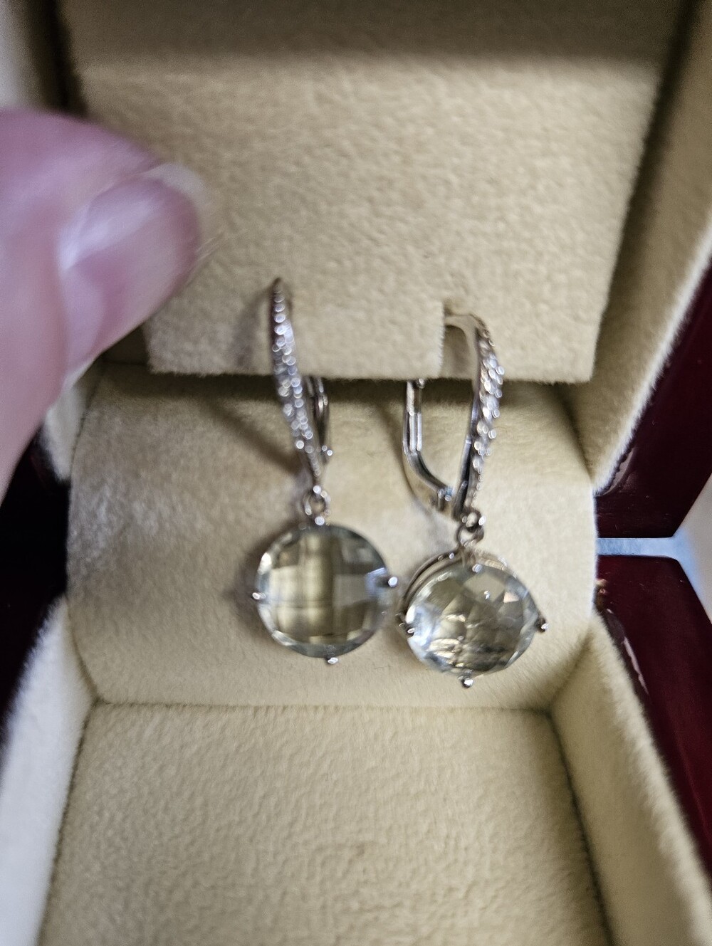 Leverback Earings